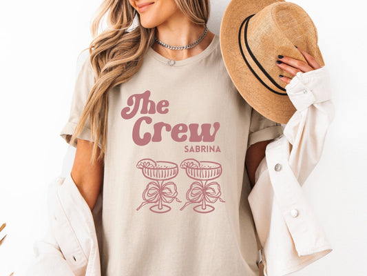 Groovy JGA Shirt personalisiert – Retro Brautcrew T-Shirt - Braut Crew Shop