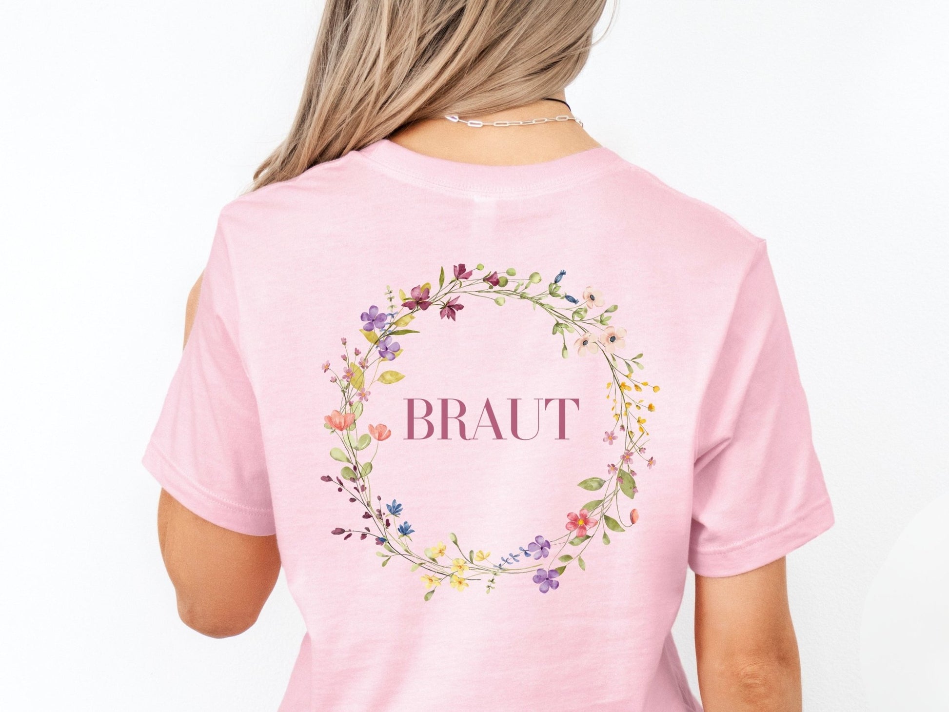 JGA Shirts mit Blumenkranz - Design und Namen - Braut Crew Shop