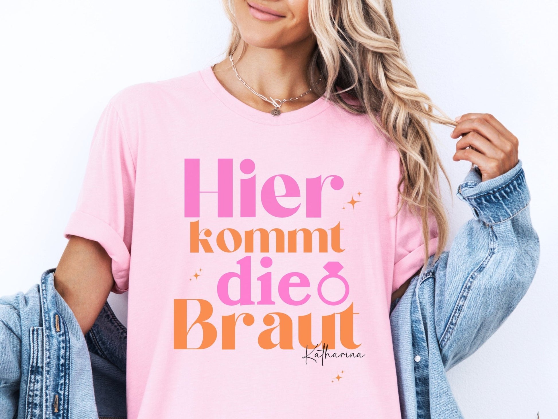 JGA T-Shirts mit bunten Farben und Namen - Braut Crew Shop