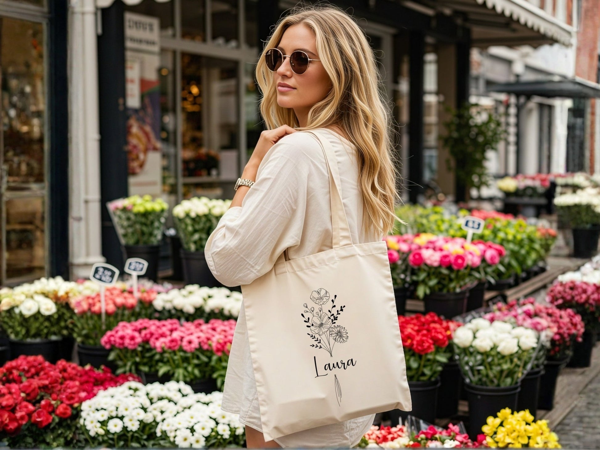 Minimalistische JGA Tasche mit Blumen personalisiert - Braut Crew Shop