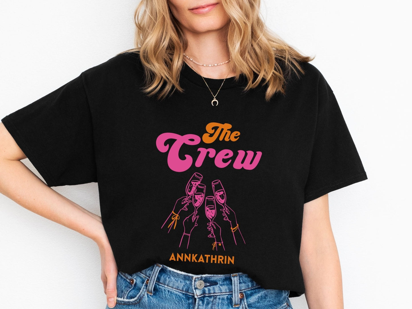 Neon JGA T-Shirt personalisiert – Bunter Look für Brautcrew - Braut Crew Shop