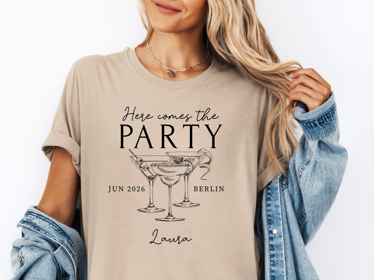 Personalisiertes JGA Shirt mit Cocktail - Design - Braut Crew Shop